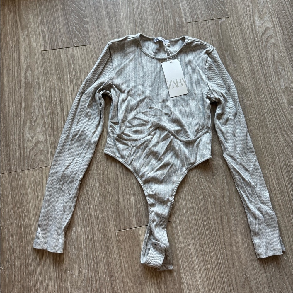 Bloggers Fav Zara Ribbed Bodysuit - Picture 16 of 16